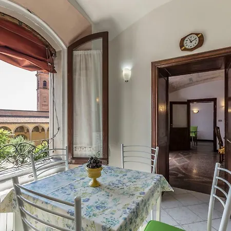 San Mamolo Retreats *