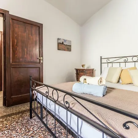 San Mamolo Retreats