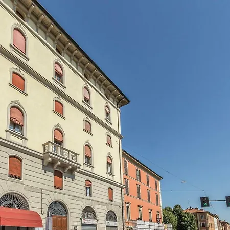 San Mamolo Retreats